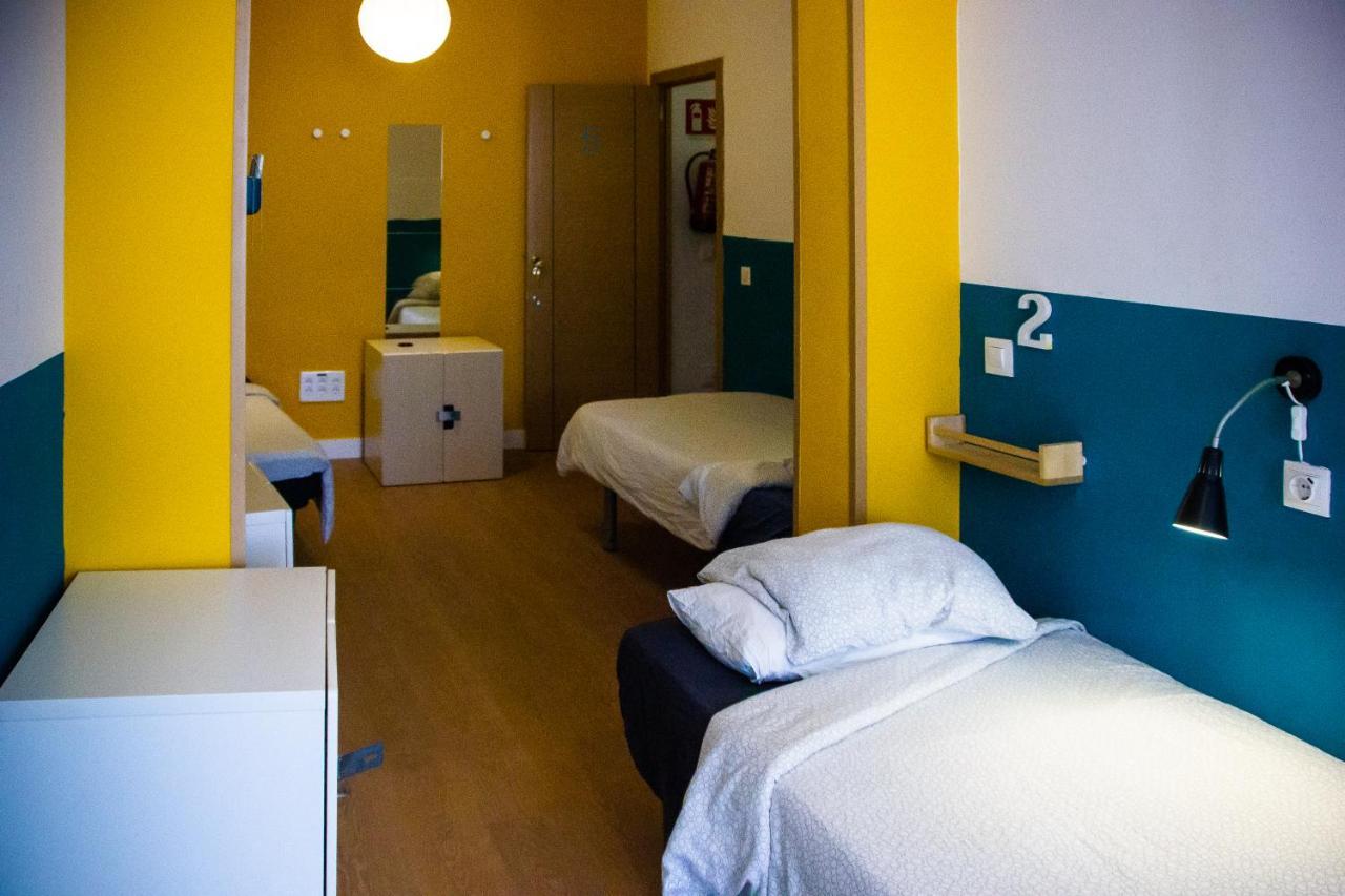 Bed 4-Bed Mixed Dormitory Room
