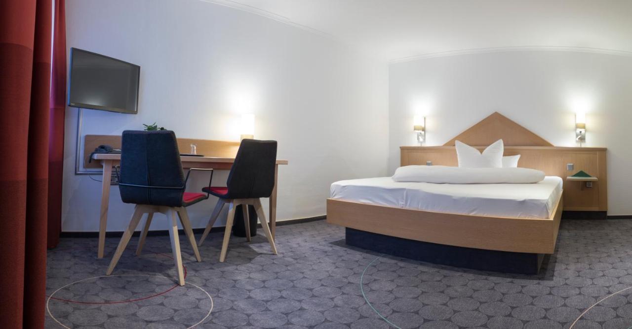 Bed 6-Bed Mixed Dormitory Room